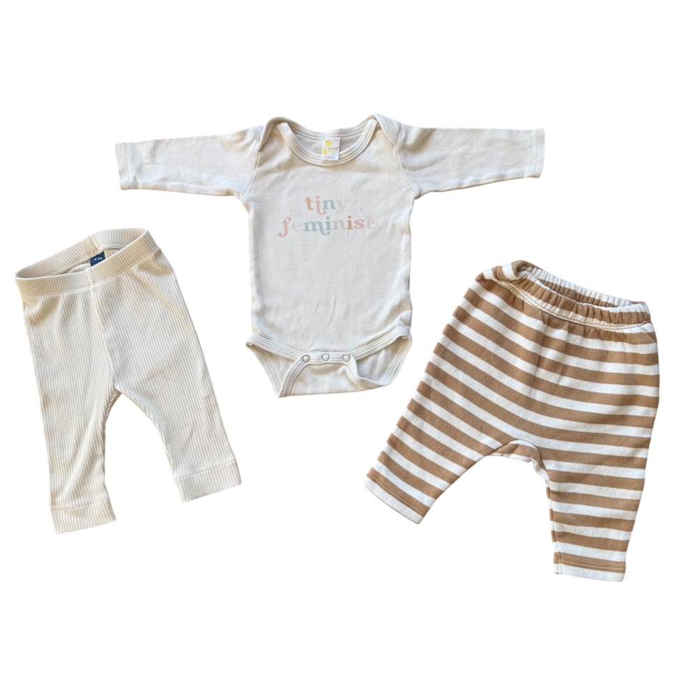 Baby girl newborn outfit bundle size 0-3m tiny feminist old navy